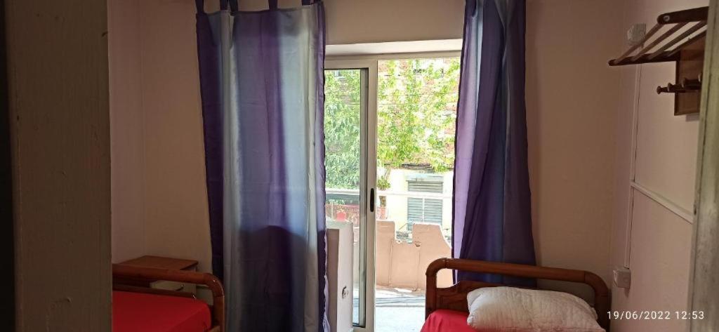 Royal Hostel تيرانا المظهر الخارجي الصورة