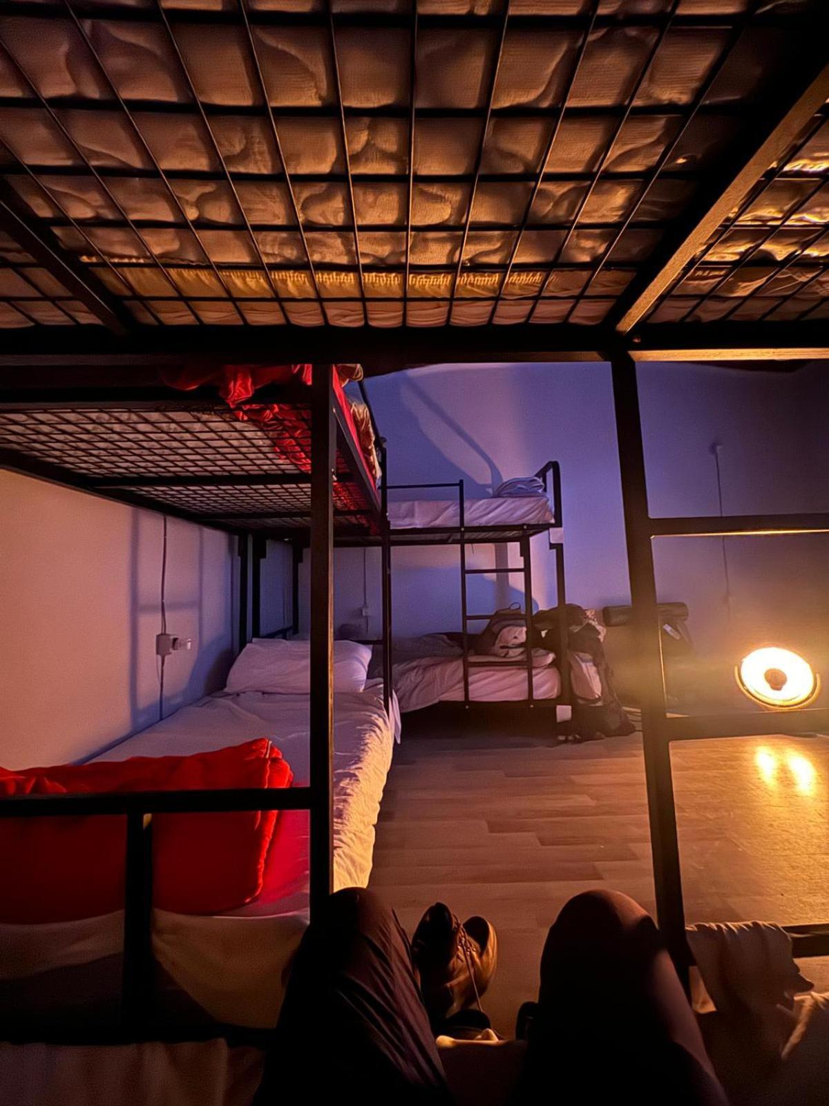 Royal Hostel تيرانا المظهر الخارجي الصورة