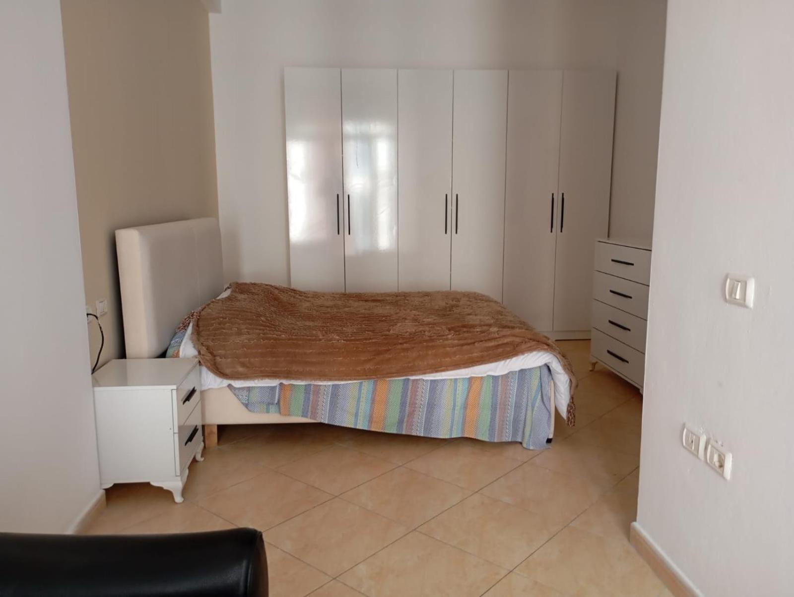Royal Hostel تيرانا المظهر الخارجي الصورة